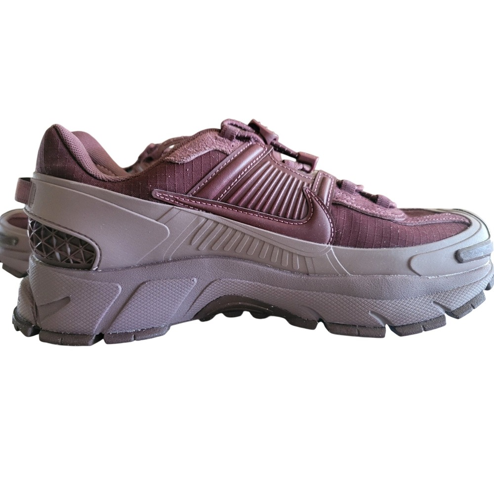 Nike Zoom Vomero 5 Roam Burgundy Crush Mens Size 9 Womens Size 10.5 FJ3951-600 - Picture 6 of 9